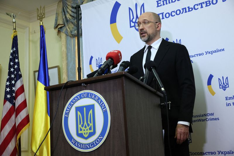 &copy; Reuters. Ukraine Prime Minister Denys Shmyhal holds a news conference at the Ukrainian Embassy after attending the IMF-World Bank meetings in Washington, U.S., April 14, 2023. REUTERS/Leah Millis