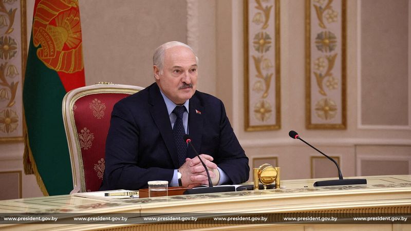 &copy; Reuters. FILE PHOTO: Belarusian President Alexander Lukashenko attends a meeting with the governor of Russia's Vladimir Region Alexander Avdeyev, in Minsk, Belarus, May 16, 2023. Press Service of the President of the Republic of Belarus/Handout via REUTERS