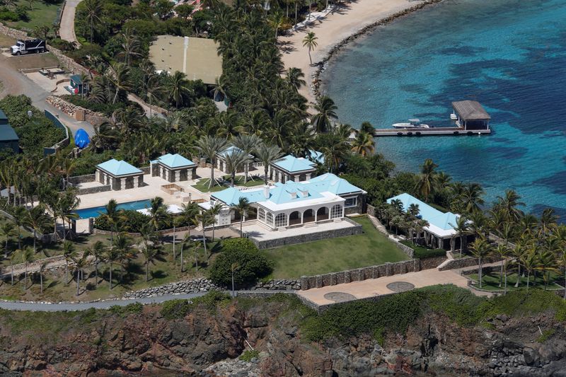 © Reuters. FILE PHOTO: Facilities at Little St. James Island, one of the properties of financier Jeffrey Epstein, are seen in an aerial view, near Charlotte Amalie, St. Thomas, U.S. Virgin Islands July 21, 2019. REUTERS/Marco Bello