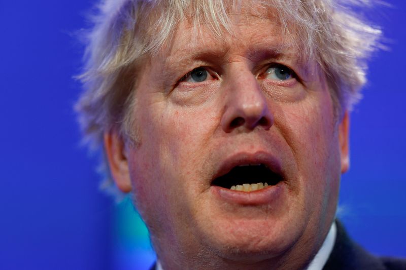 Boris Johnson é encaminhado à polícia por novas alegações de violações de regras da Covid-19