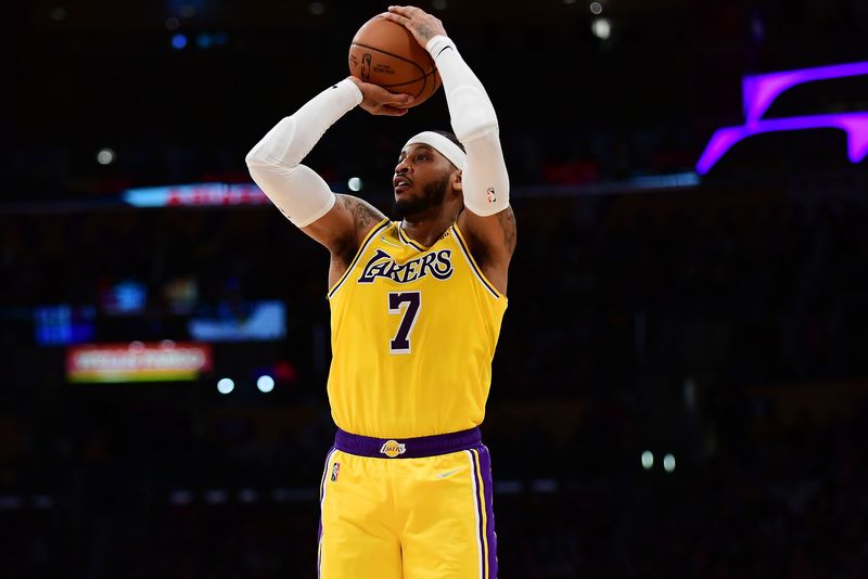 &copy; Reuters. Nov 8, 2021; Los Angeles, California, USA; Los Angeles Lakers forward Carmelo Anthony (7) shoots against the Charlotte Hornets during the second half at Staples Center. Mandatory Credit: Gary A. Vasquez-USA TODAY Sports