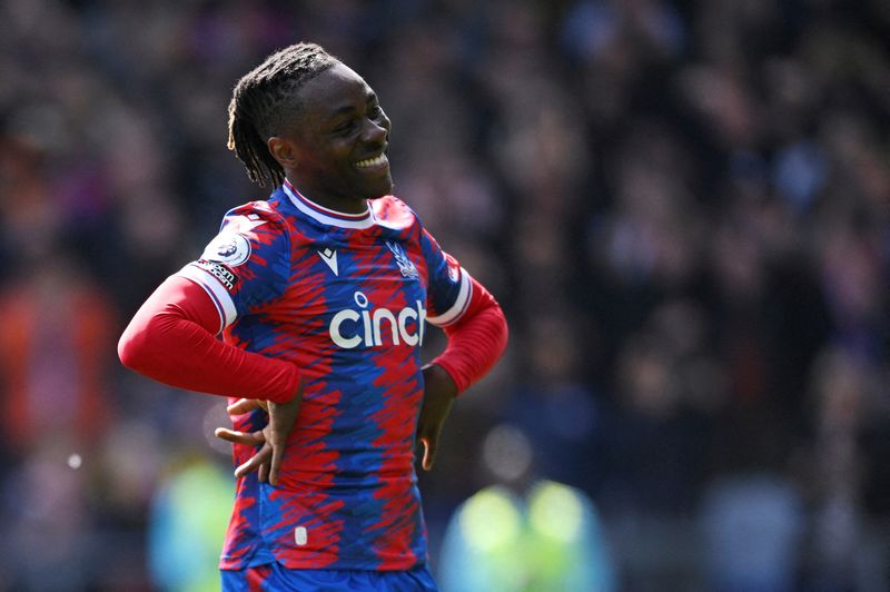 &copy; Reuters. FILE PHOTO: Soccer Football - Premier League - Crystal Palace v West Ham United - Selhurst Park, London, Britain - April 29, 2023 Crystal Palace's Eberechi Eze celebrates scoring their fourth goal REUTERS/Tony Obrien 