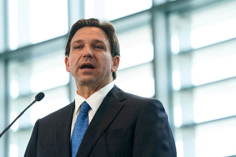 &copy; Reuters. FILE PHOTO: Florida Governor Ron DeSantis delivers a speech at The Heritage Foundation's 50th anniversary Leadership Summit at Gaylord National Resort and Convention Center in National Harbor, M.D., U.S., April 21, 2023. REUTERS/Sarah Silbiger