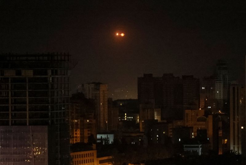 &copy; Reuters. An explosion of a drone is seen in the sky over the city during a Russian drone strike, amid Russia's attack on Ukraine, in Kyiv, Ukraine May 25, 2023. REUTERS/Gleb Garanich