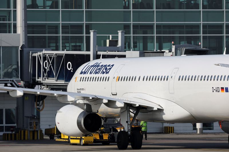 &copy; Reuters. FILE PHOTO: A Lufthansa's aircraft is seen on the tarmac the day before VERDI union called airport workers at Frankfurt, Munich, Stuttgart, Hamburg, Dortmund, Hanover and Bremen airports to go on a 24-hour strike on Friday, at the Munich International Air