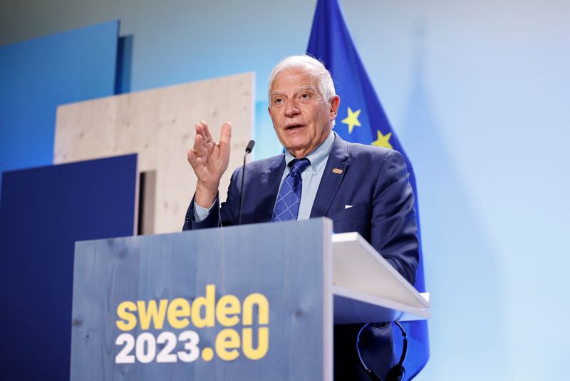&copy; Reuters. جوزيب بوريل مسؤول السياسة الخارجية بالاتحاد الأوروبي في مؤتمر صحفي بستوكهولم في السويد يوم 13 مايو أيار 2023. صورة لرويترز من وكالة تي تي للأنب
