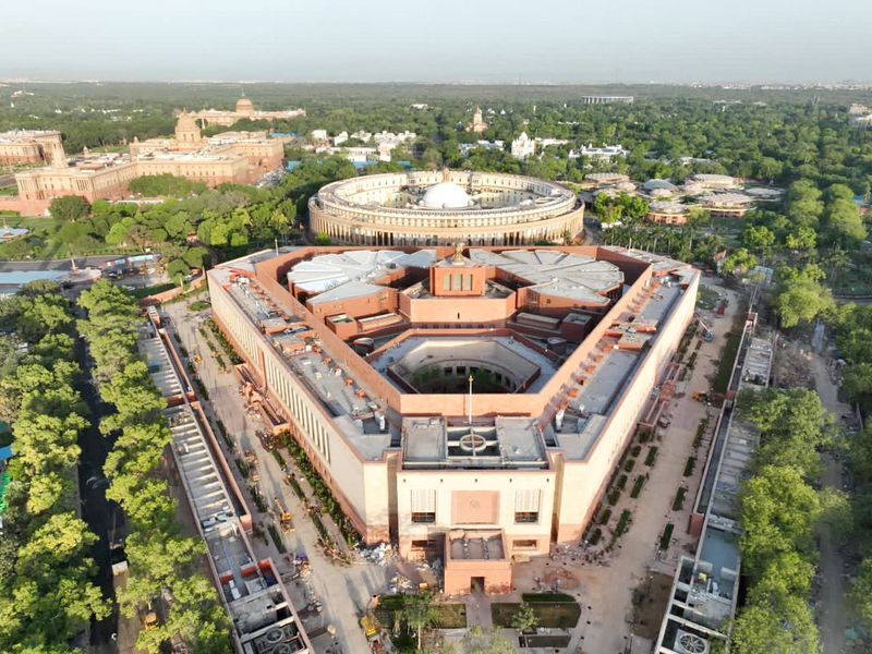 © Reuters. A view of India's new parliament building in New Delhi, India, May 27, 2023. India's Press Information Bureau/Handout via REUTERS 