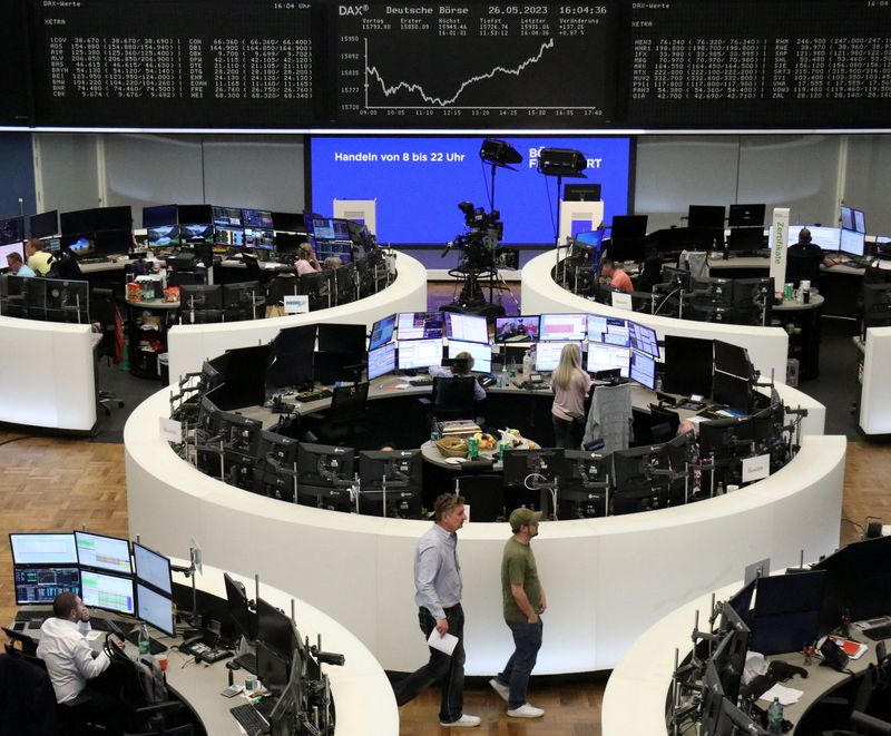 © Reuters. FILE PHOTO: The German share price index DAX graph is pictured at the stock exchange in Frankfurt, Germany, May 26, 2023.    REUTERS/Staff