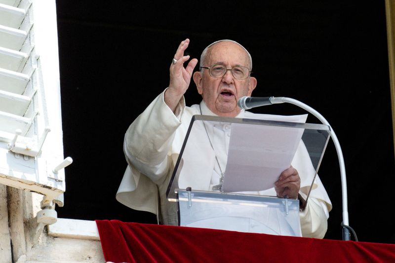 &copy; Reuters. Papa Francisco em missa no Vaticano
28/5/2023 Vatican Media/­Handout via REUTERS
