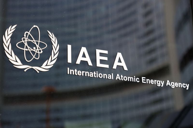 &copy; Reuters. شعار الوكالة الدولية للطاقة الذرية على مقرها في فيينا في صورة بتاريخ السادس من مارس اذار 2023. تصوير: ليونارد فوجر - رويترز. 