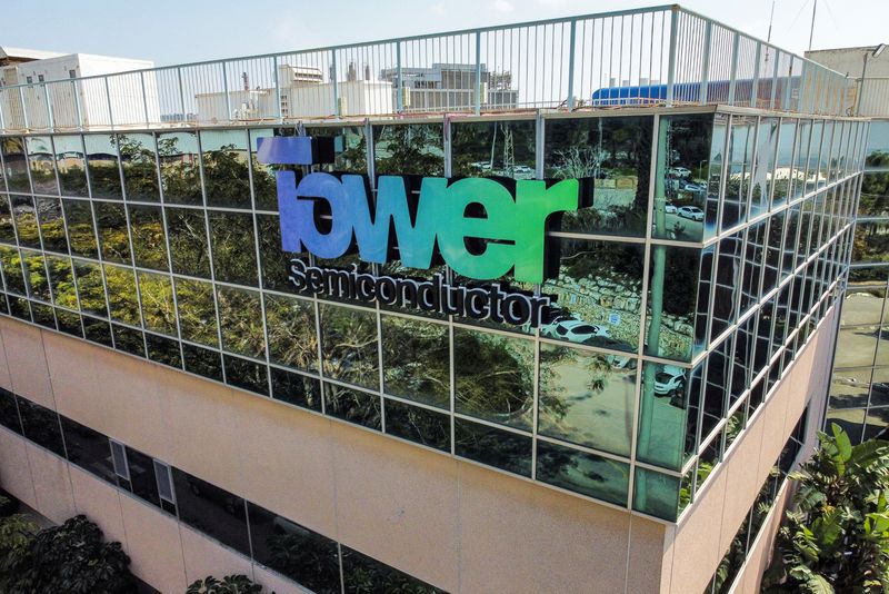 &copy; Reuters. FILE PHOTO: The logo of Israeli analog integrated circuits developer, Tower Semiconductor is seen at their offices in Migdal HaEmek, northern Israel, February 28, 2022. Picture taken on February 28, 2022. REUTERS/Amir Cohen