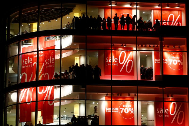 &copy; Reuters. Shopping em Frankfurt, Alemanha
26/01/2015.  REUTERS/Kai Pfaffenbach