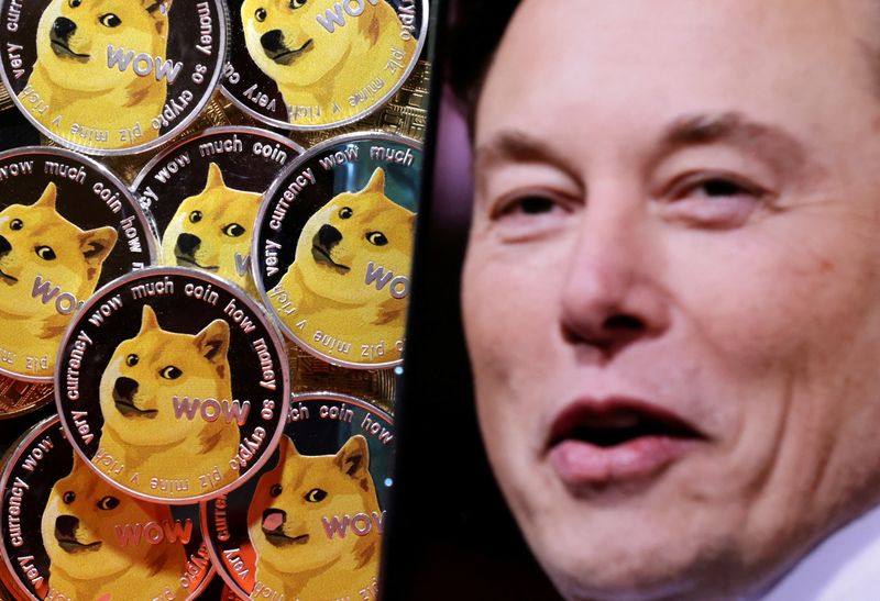 &copy; Reuters. FILE PHOTO: A photo of Elon Musk is displayed on a smartphone placed on representations of cryptocurrency Dogecoin in this illustration taken June 16, 2022. REUTERS/Dado Ruvic/Illustration/