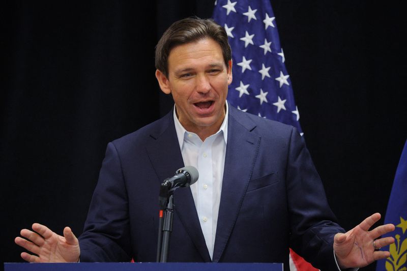 &copy; Reuters. FILE PHOTO: Republican presidential candidate and Florida Governor Ron DeSantis speaks at a campaign event in Rochester, New Hampshire, U.S., June 1, 2023.     REUTERS/Brian Snyder