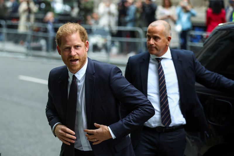 © Reuters. Britain's Prince Harry, Duke of Sussex arrives the Rolls Building of the High Court in London, Britain June 6, 2023. REUTERS/Hannah McKay