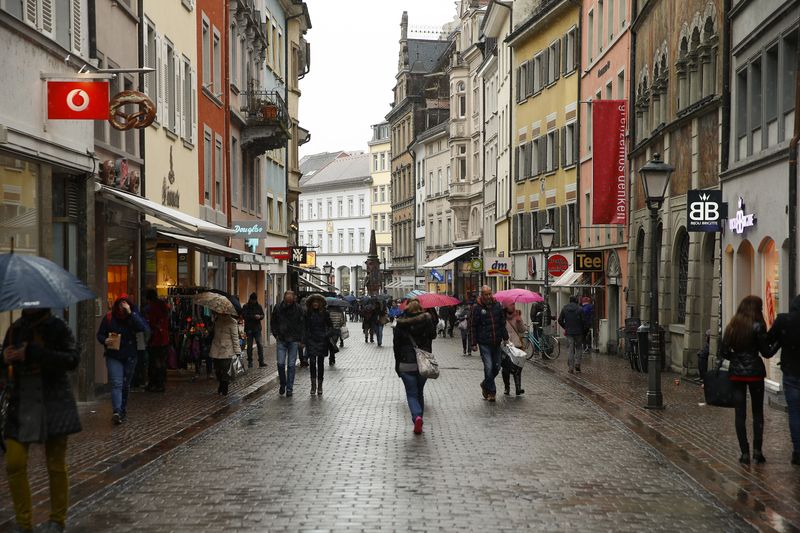 &copy; Reuters. Une rue dans la ville de Constance, en Allemagne. /Photo prise le 17 janvier 2015 à Constance, en Allemagne/REUTERS/Arnd Wiegmann 