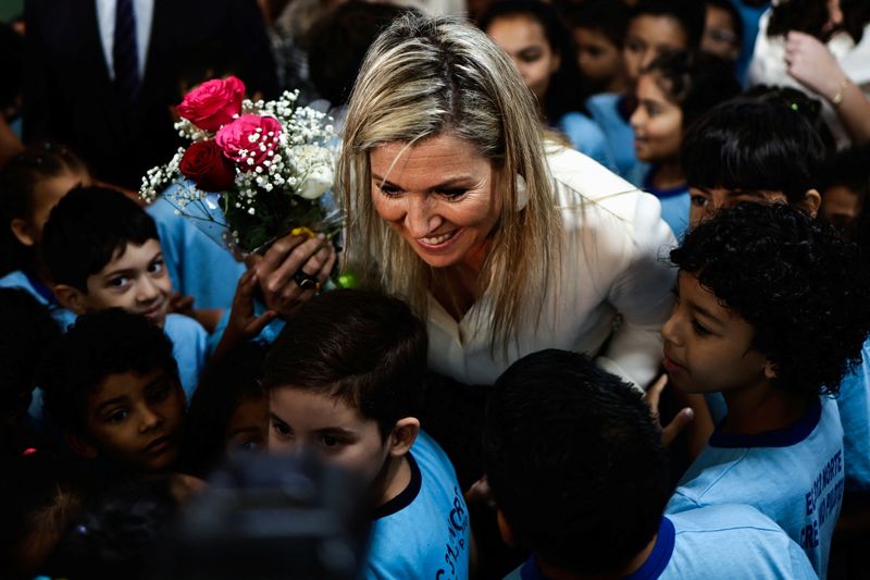 &copy; Reuters. Rainha Máxima, da Holanda, visita escola pública em Brasília
07/06/2023
REUTERS/Ueslei Marcelino