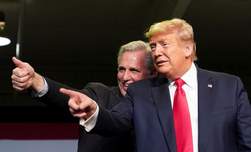 &copy; Reuters. FILE PHOTO: House Republican leader Kevin McCarthy (R-CA) and U.S. President Donald Trump react to the crowd as they hold an event on water accessibility for farms during a visit to Bakersfield, California, February 19, 2020. REUTERS/Kevin Lamarque