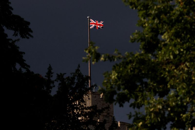 &copy; Reuters. Un drapeau Union Jack flotte au château de Windsor. /Photo prise le 10 septembre 2022/REUTERS/Andrew Couldridge