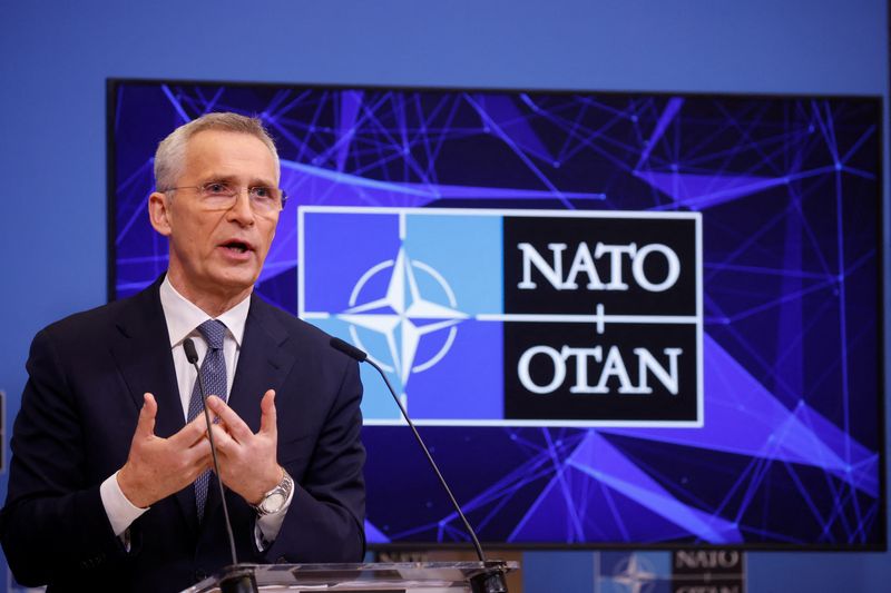 &copy; Reuters. 北大西洋条約機構（ＮＡＴＯ）加盟国は９日、ロシアによる欧州通常戦力（ＣＦＥ）条約の脱退決定を非難した。写真はストルテンベルグ事務総長。４月撮影（２０２３年　ロイター/Johanna 