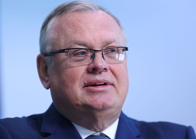 &copy; Reuters. CEO of VTB bank Andrey Kostin attends a session of the St. Petersburg International Economic Forum (SPIEF) in Saint Petersburg, Russia, June 4, 2021. REUTERS/Evgenia Novozhenina