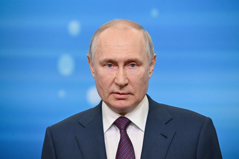 &copy; Reuters. الرئيس الروسي فلاديمير بوتين خلال اجتماع في سوتشي في روسيا يوم التاسع من يونيو حزيران 2023. تصوير: راميل سيتديكوف - رويترز.