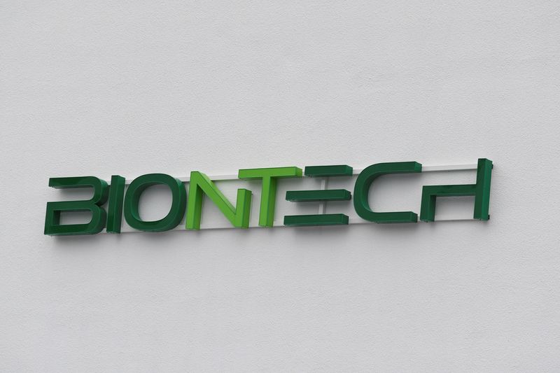 &copy; Reuters. FILE PHOTO: The logo of BioNTech is seen in Marburg, Germany, February 2, 2023. REUTERS/Fabian Bimmer
