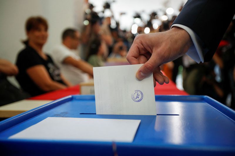 &copy; Reuters. Milojko Spajic, leader of Europe Now Movement, casts his vote at a polling station during snap parliamentary elections in Podgorica, Montenegro, June 11, 2023. REUTERS/Stevo Vasiljevic