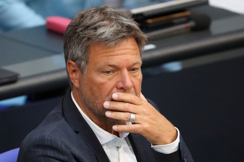 &copy; Reuters. German Economy and Climate Protection Minister Robert Habeck attends a plenary session of the lower house of parliament, Bundestag, in Berlin, Germany May 25, 2023. REUTERS/Nadja Wohlleben