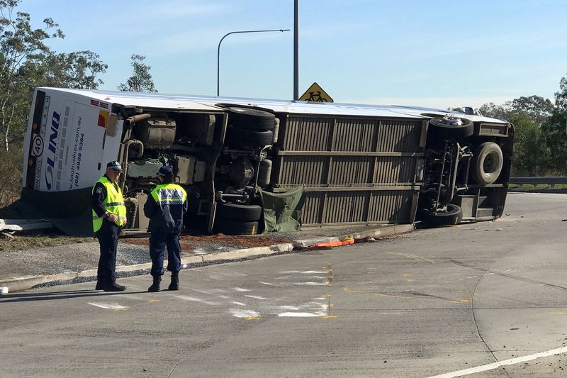 &copy; Reuters. Ônibus capotado após acidente em estrada na Austrália
12/06/2023 
AAP Image/Darren Pateman via REUTERS 