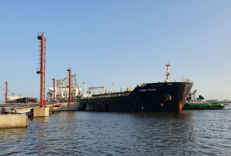 © Reuters. A view of the Russian oil cargo Pure Point, carrying crude oil, is seen anchored at the port in Karachi, Pakistan June 11, 2023. REUTERS/Karachi Port Trust/Handout via REUTERS  