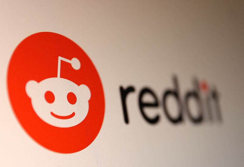 &copy; Reuters. FILE PHOTO: Reddit logo is seen in this illustration taken November 7, 2022. REUTERS/Dado Ruvic/Illustration