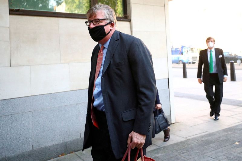 © Reuters. FILE PHOTO: Crispin Odey arrives at Westminster Magistrates Court in London, Britain September 28, 2020.  REUTERS/Hannah McKay/File Photo