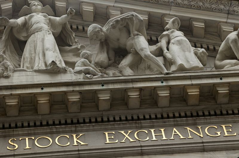 &copy; Reuters. Photo du bâtiment de la Bourse de New York, aux États-Unis. /Photo d'archives/REUTERS/Caitlin Ochs