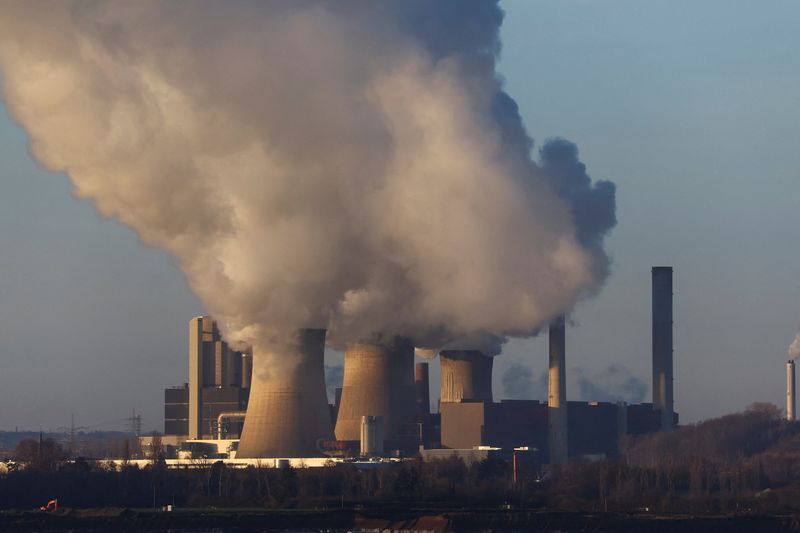 &copy; Reuters. La centrale à charbon de Weisweiler en Allemagne,. /Photo prise le 17 janvier 2023/REUTERS/Wolfgang Rattay