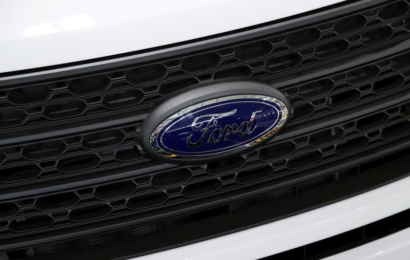 &copy; Reuters. The logo of Ford is seen on a 2020 Ford Explorer car at Ford's Chicago Assembly Plant in Chicago, Illinois, U.S. June 24, 2019.   REUTERS/Kamil Krzaczynski