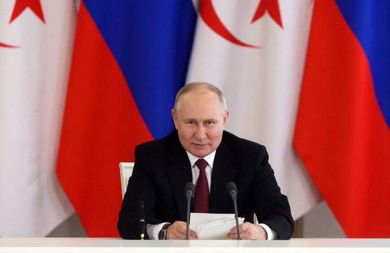&copy; Reuters. الرئيس الروسي فلاديمير بوتين يلقي بيان في الكرملين بموسكو يوم 15 يونيو حزيران 2023. صورة لرويترز من ممثل لوكالات الأنباء.
