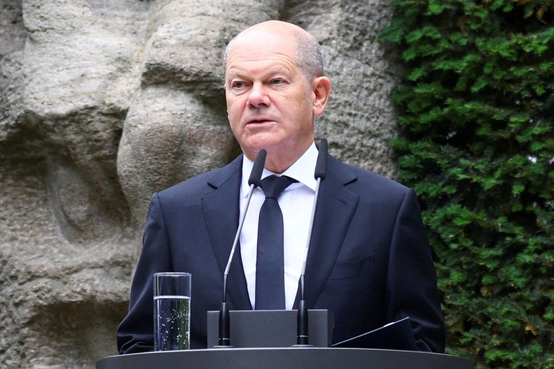 Scholz faces tricky balancing act in Germany-China talks