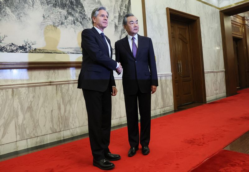 &copy; Reuters. Le secrétaire d'État américain Antony Blinken rencontre le directeur chinois du Bureau de la Commission centrale des affaires étrangères Wang Yi, à Pékin. /Photo prise le 19 juin 2023/REUTERS/Leah Millis