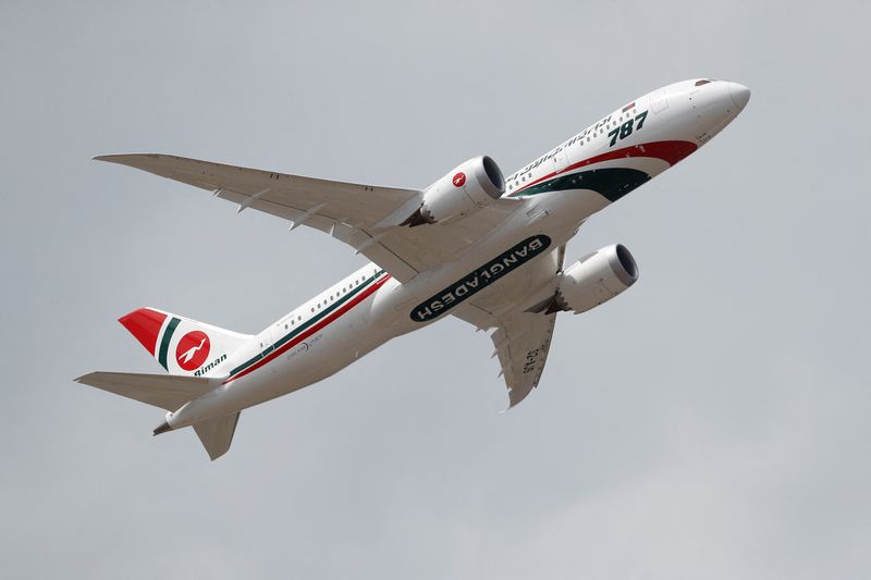 &copy; Reuters. FILE PHOTO: A Biman Bangladesh Airlines Boeing 787-8 puts on a display at the Farnborough Airshow, in Farnborough, Britain July 16, 2018. REUTERS/Peter Nicholls/File Photo