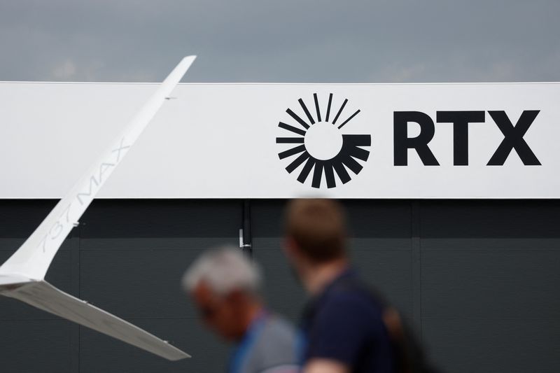 &copy; Reuters. A Raytheon Technologies (RTX) logo is pictured during the 54th International Paris Airshow at Le Bourget Airport near Paris, France, June 19, 2023. REUTERS/Benoit Tessier