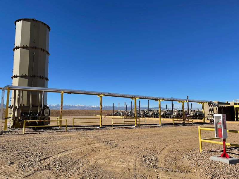 &copy; Reuters. An oil production site run by Civitas Resources is seen near Broomfield, Colorado, U.S, December 2, 2021.  REUTERS/Liz Hampton