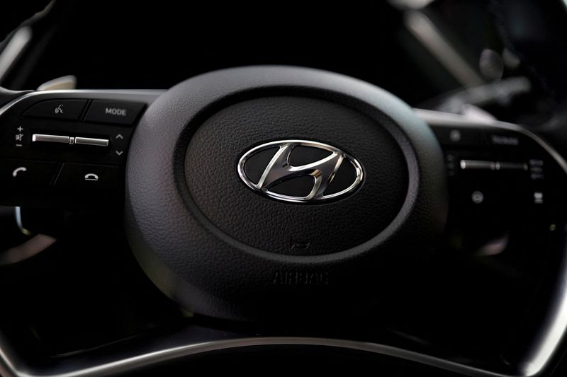 &copy; Reuters. FILE PHOTO: The logo of Hyundai Motors is seen on a steering wheel on display at the company's headquarters in Seoul, South Korea, March 22, 2019. REUTERS/Kim Hong-Ji/File Photo