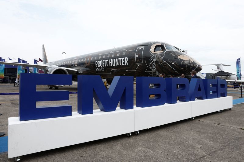 &copy; Reuters. An Embraer E195-E2 Profit Hunter aircraft is displayed at the 54th International Paris Air Show at Le Bourget Airport near Paris, France, June 20, 2023. REUTERS/Benoit Tessier