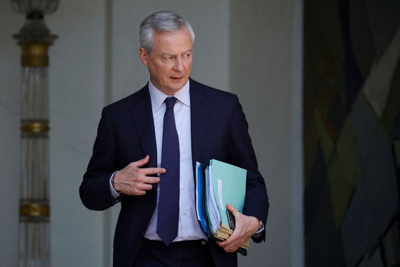 &copy; Reuters. French Minister for Economy, Finance, Industry and Digital Security Bruno Le Maire leaves following the weekly cabinet meeting at the Elysee Palace in Paris, France, June 7, 2023. REUTERS/Sarah Meyssonnier