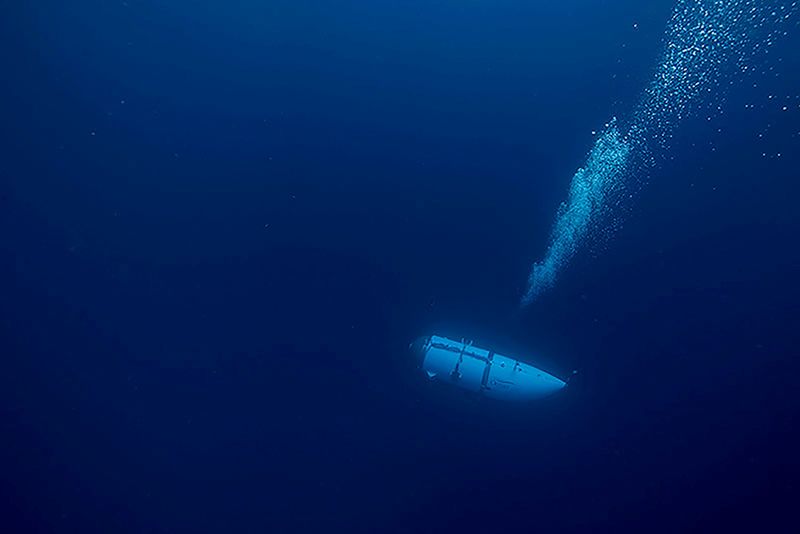 What is the OceanGate Titan submersible and how does it work?