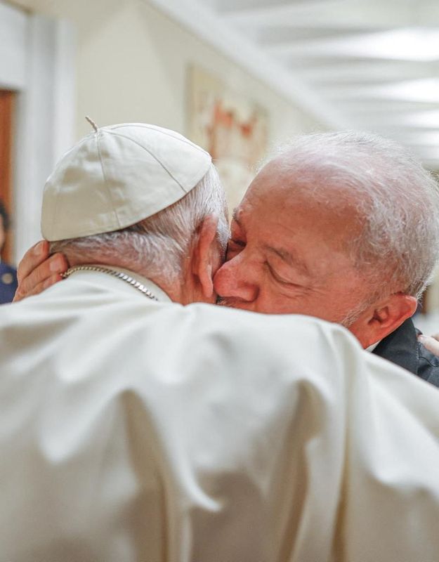 Lula e Papa Francisco — Planalto