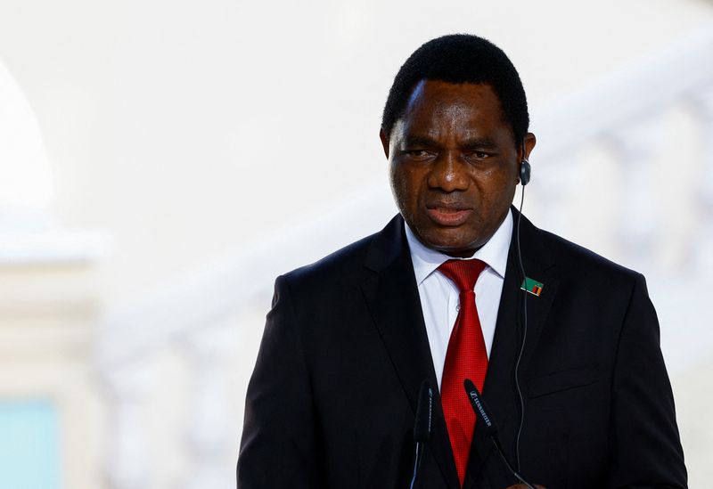 © Reuters. Zambia's President Hakainde Hichilema looks on during a joint press conference with Egypt's Prime Minister Mustafa Madbuly, Senegal's President Macky Sall, President of the Union of Comoros Azali Assoumani, Ukraine's President Volodymyr Zelenskiy and South African President Cyril Ramaphosa, amid Russia's attack on Ukraine, in Kyiv, Ukraine June 16, 2023. REUTERS/Valentyn Ogirenko