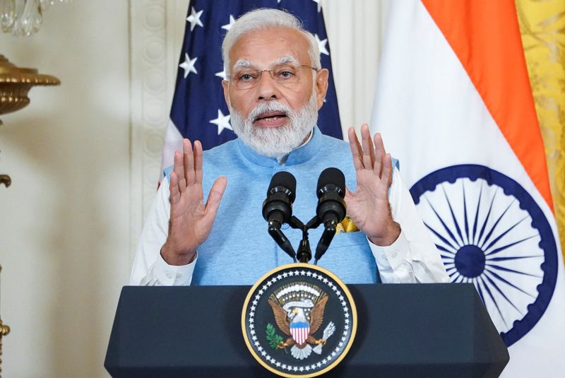 &copy; Reuters. 　６月２２日、インドのモディ首相は、ホワイトハウスでバイデン大統領との会談後に臨んだ記者会見で、インド国内の宗教や少数派に対する差別を問う記者の質問に強く反論した（２０２