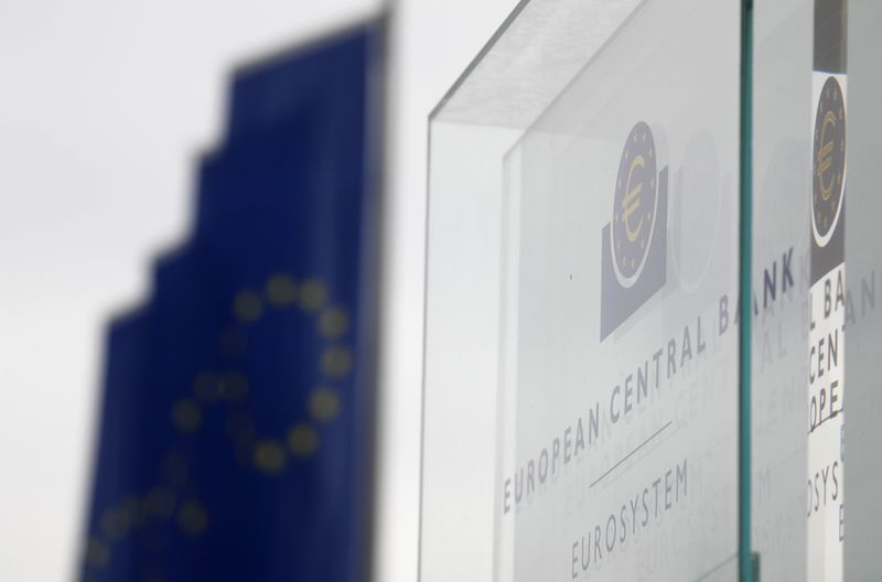 &copy; Reuters. 欧州中央銀行（ＥＣＢ）理事会メンバーのデコス・スペイン中銀総裁は２２日、ＥＣＢはインフレに対処するために７月に追加利上げを行う必要があるが、その後の道筋は不透明との見解を